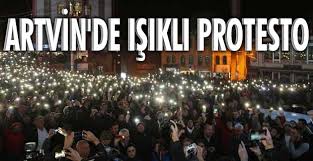 Artvin’de ışıklı protesto