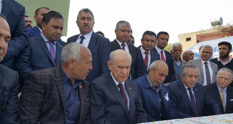 MHP LİDERİ BAHÇELİ’DEN ŞEHİT AİLESİNE ZİYARET