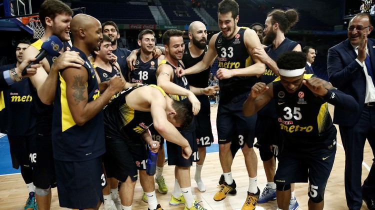 Fenerbahçe dünya devini sildi süpürdü #FinalFour ‘a uzandı