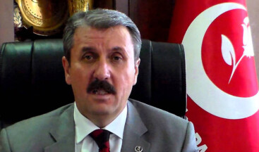 Erdoğan için bir EVET de Destici’den