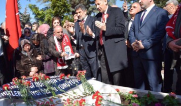 Sinan Oğan, Yazıcıoğlu’nun kabrini ziyaret etti