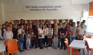 Gazi yazardan örnek davranış: Kitap telifleri ile kütüphane kurdu