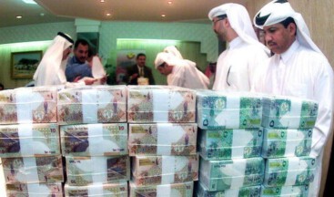 Katar’a bir darbe de İngiliz bankalarından