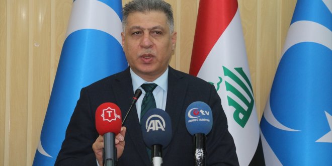 Kürtler, Türkmenlerin afişlerine saldırdı