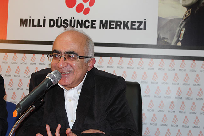 Bu milletin adı var, Türk Milleti. Bayrağın adı var Türk Bayrağı