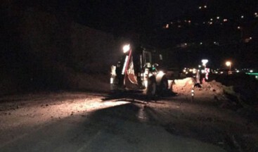 Son dakika… Trabzon&rsquo;da toprak kayması