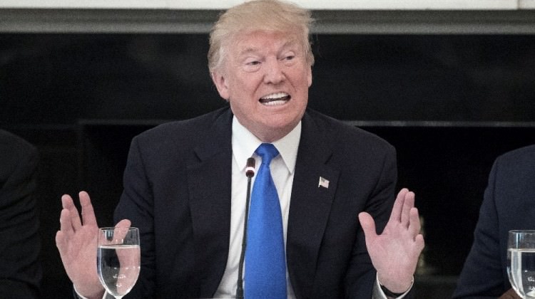 Trump: Bizi kazıkladılar!