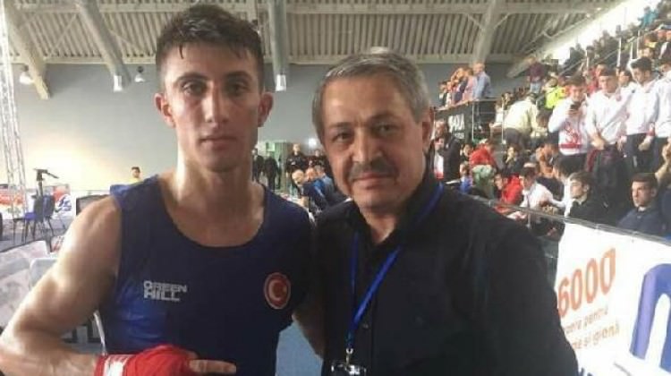 Avrupa Boks Şampiyonası’nda Türk kafilesine saldırı