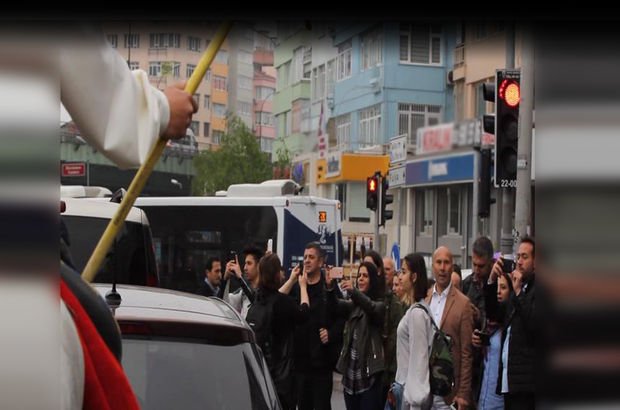 Mecidiyeköy&rsquo;de atlı cirit ekibi şaşkınlığı