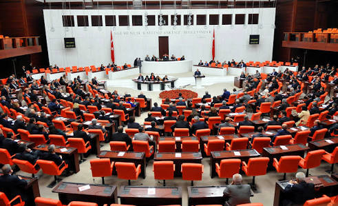 İP’in FETÖ’nün siyasi ayağına araştırma önergesi AKP ve MHP tarafından reddedildi