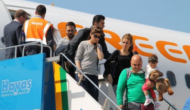 İranlılar Türkiye’ye akın etti! Tam 128 uçak…