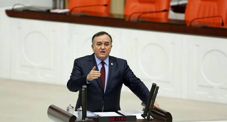 MHP’li Akçay: EYT’nin Çözümü Araştırma Komisyonu Kurmak Değil Kanun Çıkarmaktır