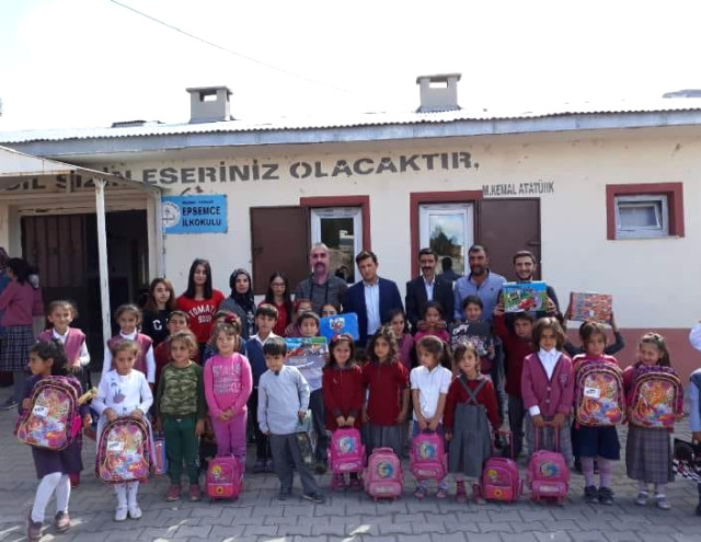 Ülkü Ocakları’ndan  Kardeş Köy Okulları  Projesi