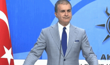 Ömer Çelik çizmeyi aştı: Hem Bahçeli’den hem de Andımız kararından rahatsızmış!