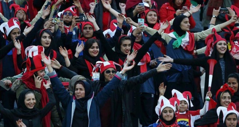 İran futbolunda kadın devrimi! 39 yıl sonra…