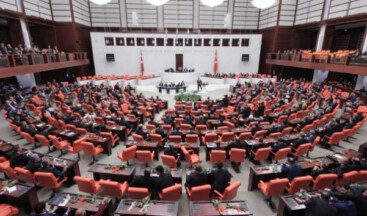 KHK ile ihraç edilen doktorların çalışmasına sınır getiren düzenleme komisyonda kabul edildi