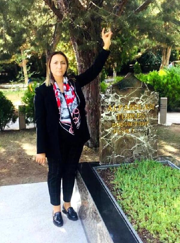 MHP’nin Denizli Büyükşehir Adayı Ebru Leman Kalkan