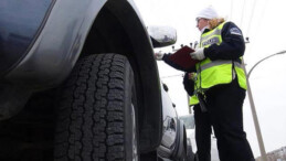 Son dakika… Bunu yapmayan araç sahipleri yandı! 625 lira cezası var…