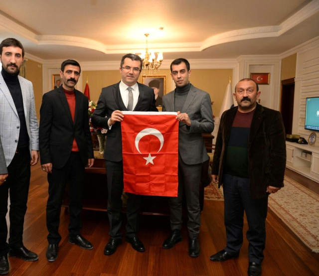 Ülkü Ocakları Erzurum İl Başkanı Haktan Genç Vali Memiş’i Ziyaret etti