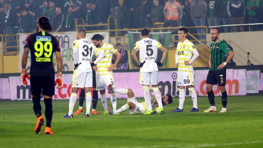 Akhisar’da ‘Fener kümeye’ tezahüratı’