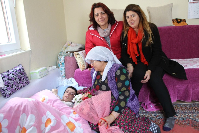 Germencik Belediye Başkanı ve MHP Aydın Büyükşehir Belediye Başkan Adayı Ümmet Akın Engellileri Sevindirdi