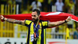 Ramil Guliyev’e ‘yılın en iyi atleti’ ödülü