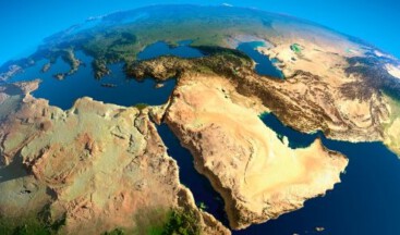 Merkebini Dövemeyen Kürtününü Dövermiş