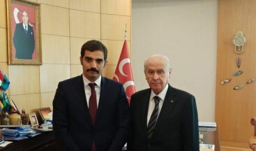 ATEŞTEN GÖMLEK GİYDİ: Ülkü Ocakları Yeni Genel Başkanı Sinan Ateş oldu