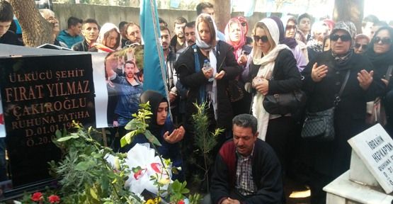 Ülkücü Şehit Fırat Yılmaz Çakıroğlu kabri başında anıldı