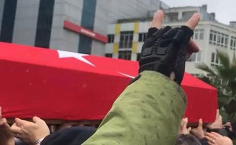 Ozan Arif son yolculuğuna uğurlandı