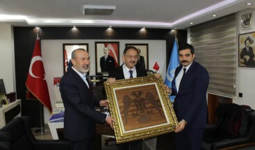 Mehmet Özhaseki’den Ülkü Ocakları Genel Merkezi’ne Ziyaret