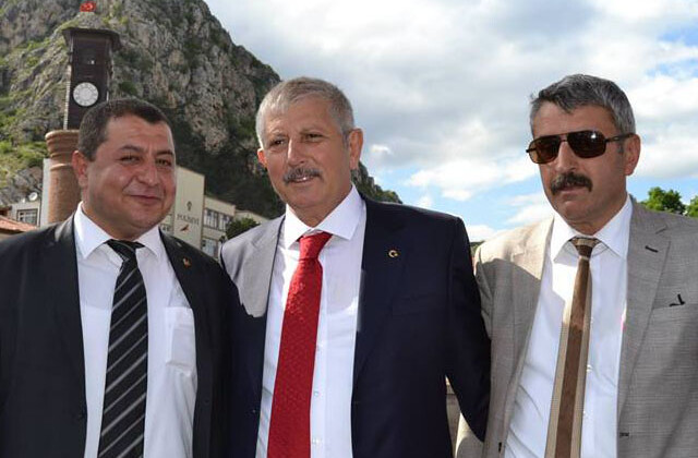 MHP’li Amasya Belediye Başkanı Mehmet Sarı’dan Makam Arabası Yasağı