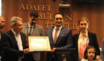 MHP’nin Kalesi Toroslar’da Başkan Atsız Afşın Yılmaz, mazbatasını alarak göreve başladı