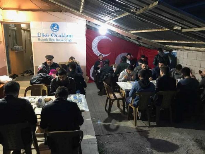 Bucak Ülkü Ocakları’ndan Ramazan boyunca İftar