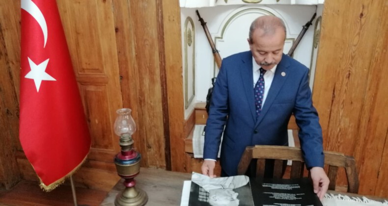 MHP’li vekil Mehmet Taytak’tan Şuhut’daki Atatürk evi’ne ziyaret