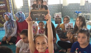 Edirne Ülkü Ocakları’ndan Kur’an Kursu Öğrencilerine Bayram Hediyesi: Kutadgu Bilig