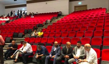 İP olağanüstü kongresi delegeler gelmeyince yapılamadı.