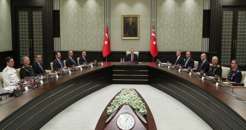 Yüksek Askeri Şura (YAŞ) kararları açıklandı