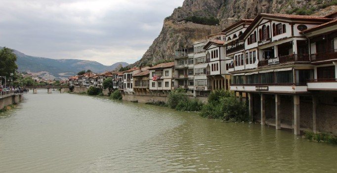 MHP’li Belediye Başkanı ortaya çıkardı: AMASYA’da İçme suyu HES’e, kuyu suyu halka!