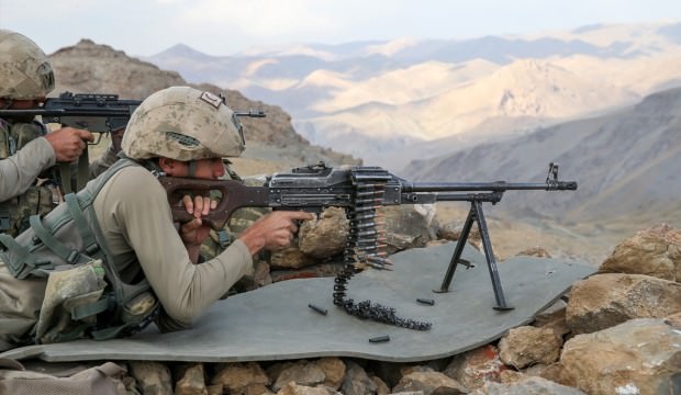 Dağlar PKK’lı teröristlerden temizlendi