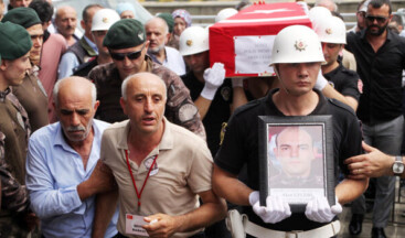 Diyarbakır’da Şehit olan polis Akın Çelebi, Trabzon’da toprağa verildi