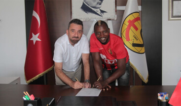 Eskişehir’de Sissoko sonunda imzayı attı