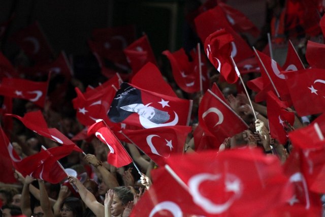 Filenin Sultanları, Fransa ya set vermedi