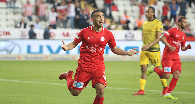 Galatasaray ile anılan Mevlüt Erdinç, Yeni Malatyaspor’a doğru