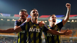 Medipol Başakşehir 1 – 2 Fenerbahçe | Kanarya Son Nefeste Kazandı