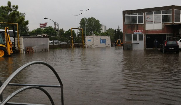 Meteoroloji o illeri uyardı! Sel baskınlarına dikkat çekti