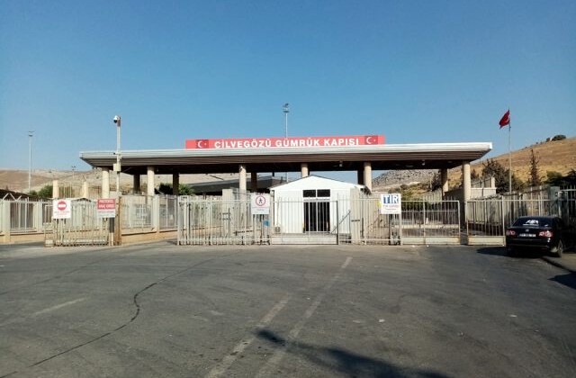 Sondakika!!! Cilvegözü Sınır Kapısı giriş – çıkışlara kapatıldı
