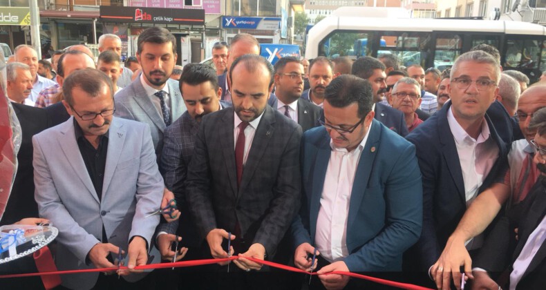 Bursa’da MHP ve Ülkü Ocakları ‘Paşa Keyif’ açılışında buluştu