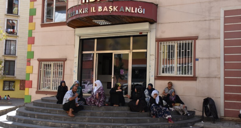 Diyarbakır Aileleri 11’e yükseldi