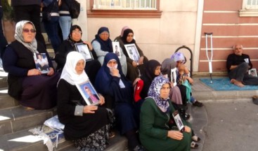 Diyarbakır’da 26. gününe girdi. 48 #AnaYüreği evlatlarının getirilmesini bekliyor